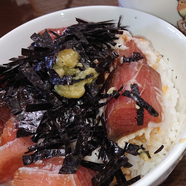 山かけ鮪丼